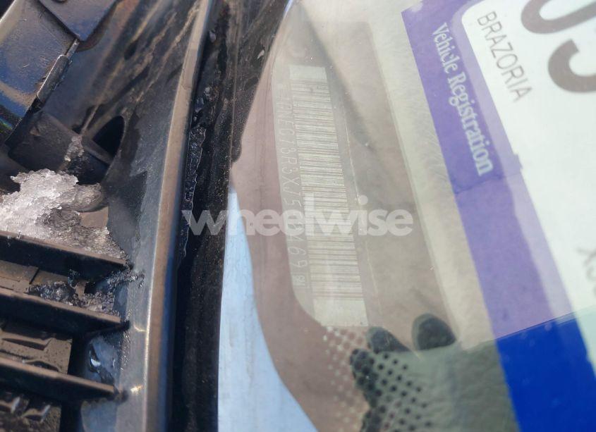 Photo 9 of 1999 Chevrolet Tahoe LT (VIN 1GNEC13R3XJ552469)