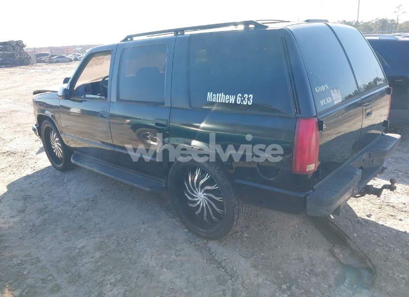 Photo 3 of 1999 Chevrolet Tahoe LS (VIN 1GNEC13R3XJ567487)