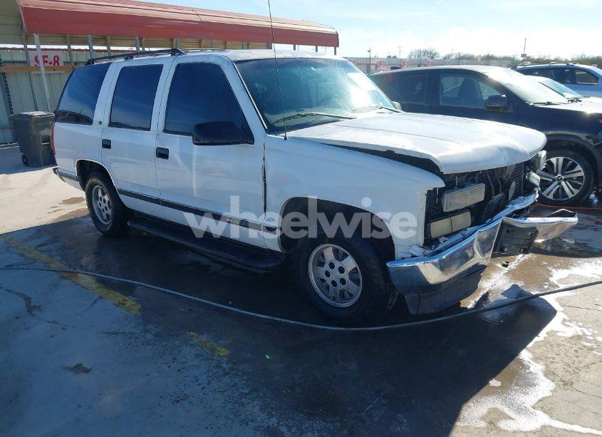 1997 Chevrolet Tahoe LS (VIN 1GNEC13R6VJ373453) main photo