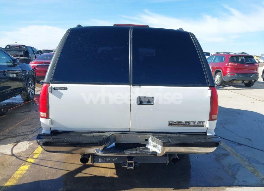Photo 16 of 1997 Chevrolet Tahoe LS (VIN 1GNEC13R6VJ373453)