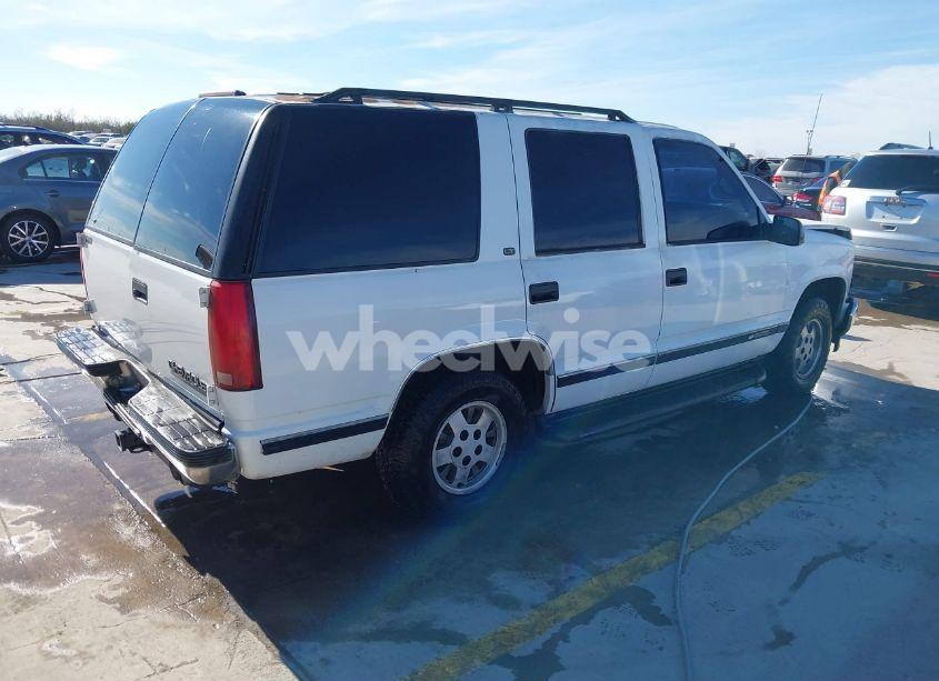 Photo 4 of 1997 Chevrolet Tahoe LS (VIN 1GNEC13R6VJ373453)
