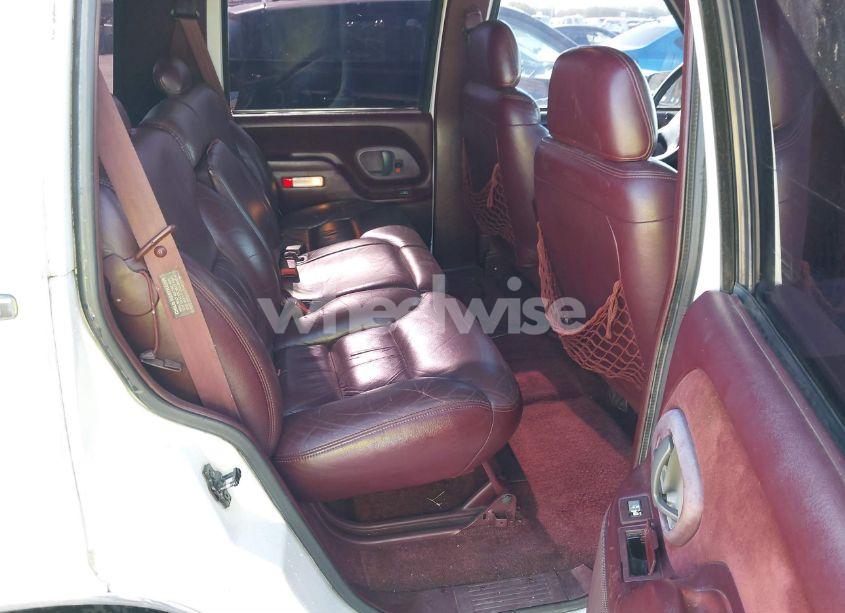 Photo 8 of 1997 Chevrolet Tahoe LS (VIN 1GNEC13R6VJ373453)