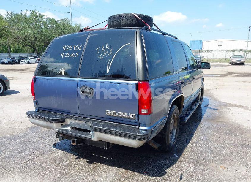 Photo 4 of 1999 Chevrolet Tahoe LS (VIN 1GNEC13R6XJ425456)