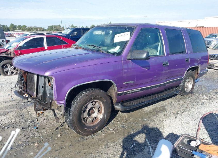 Photo 2 of 1999 Chevrolet Tahoe LT (VIN 1GNEC13R8XJ511030)