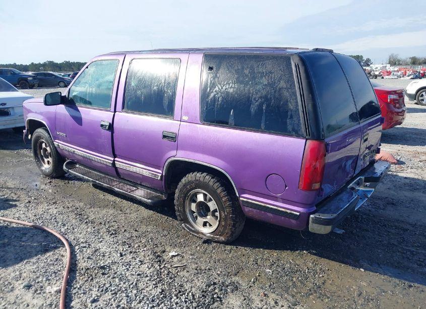 Photo 3 of 1999 Chevrolet Tahoe LT (VIN 1GNEC13R8XJ511030)