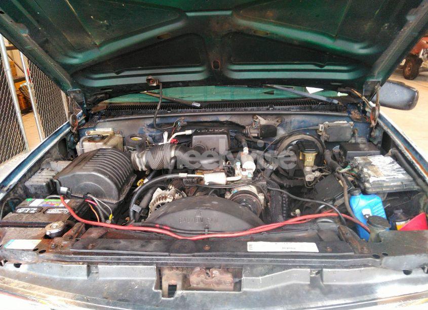 Photo 10 of 1999 Chevrolet Tahoe LIMITED (VIN 1GNEC13R9XJ536325)