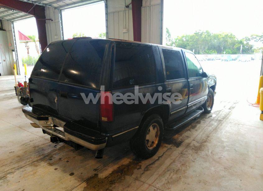 Photo 4 of 1999 Chevrolet Tahoe LIMITED (VIN 1GNEC13R9XJ536325)