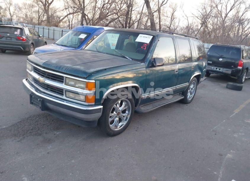 Photo 2 of 1997 Chevrolet Tahoe LS (VIN 1GNEC13RXVJ430821)