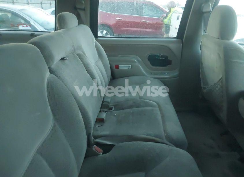 Photo 8 of 1997 Chevrolet Tahoe LS (VIN 1GNEC13RXVJ430821)