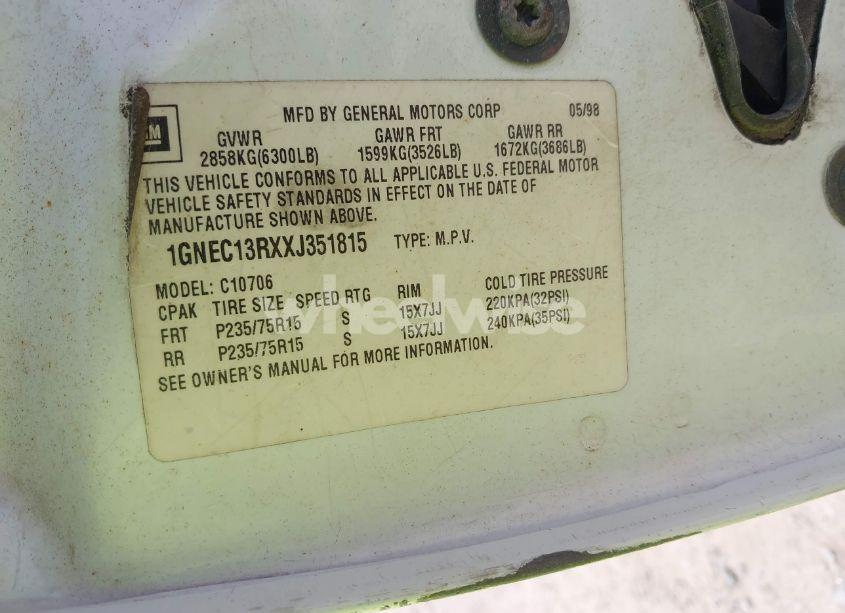 Photo 9 of 1999 Chevrolet Tahoe LT (VIN 1GNEC13RXXJ351815)