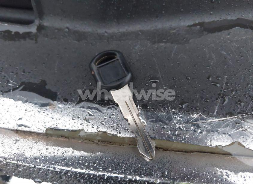 Photo 11 of 1999 Chevrolet Tahoe LT (VIN 1GNEC13RXXR101766)