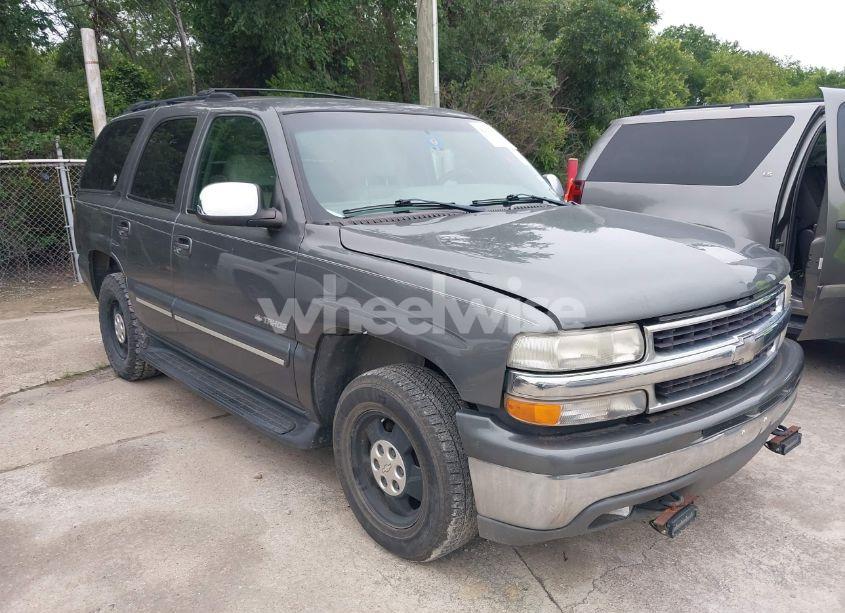 2001 Chevrolet Tahoe C1500 (VIN 1GNEC13T01J147222) main photo