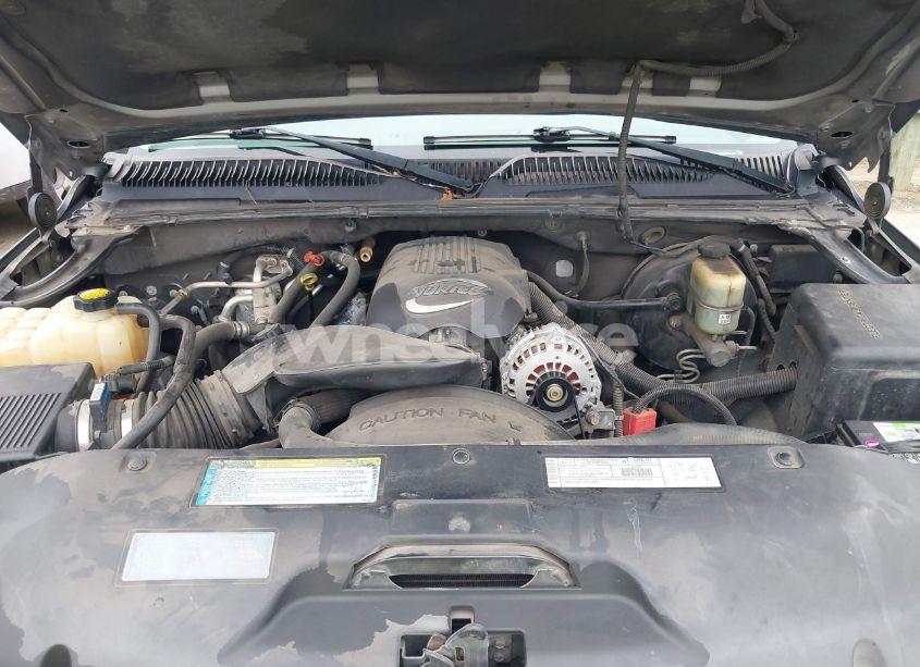 Photo 10 of 2001 Chevrolet Tahoe C1500 (VIN 1GNEC13T01J147222)