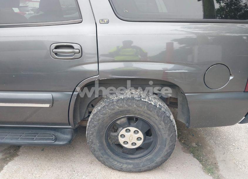 Photo 6 of 2001 Chevrolet Tahoe C1500 (VIN 1GNEC13T01J147222)