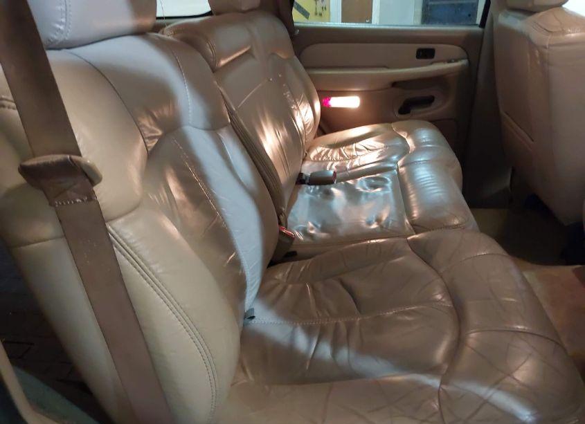 Photo 8 of 2001 Chevrolet Tahoe LS (VIN 1GNEC13T01J159015)