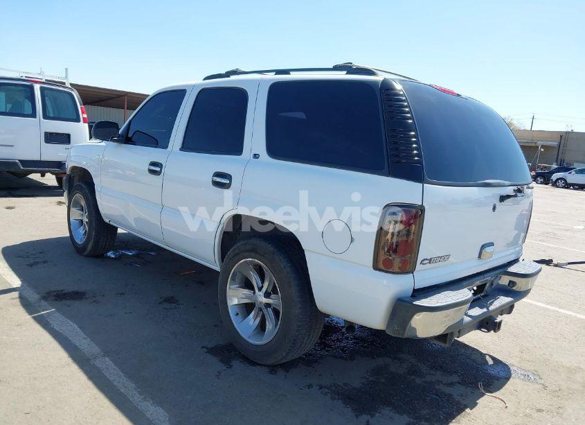 Photo 3 of 2001 Chevrolet Tahoe LS (VIN 1GNEC13T01J206365)