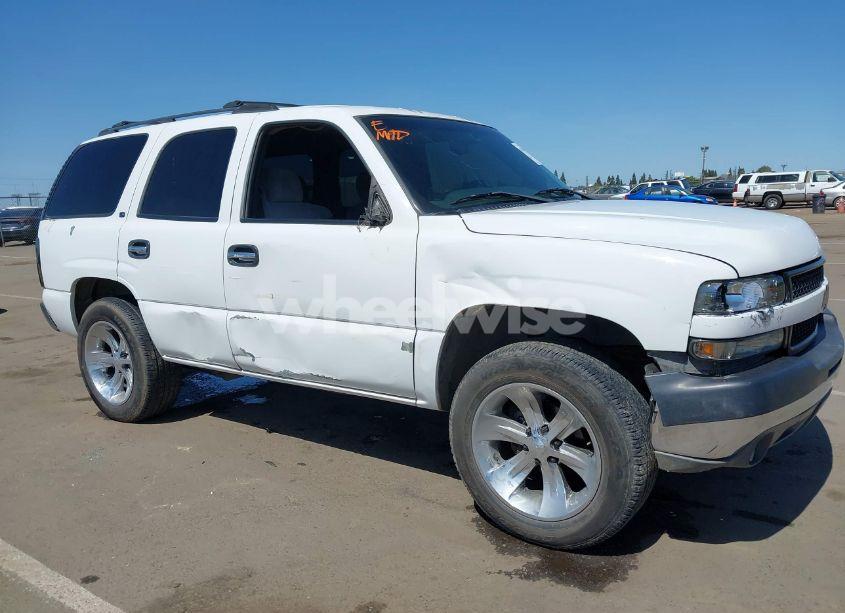 Photo 6 of 2001 Chevrolet Tahoe LS (VIN 1GNEC13T01J206365)