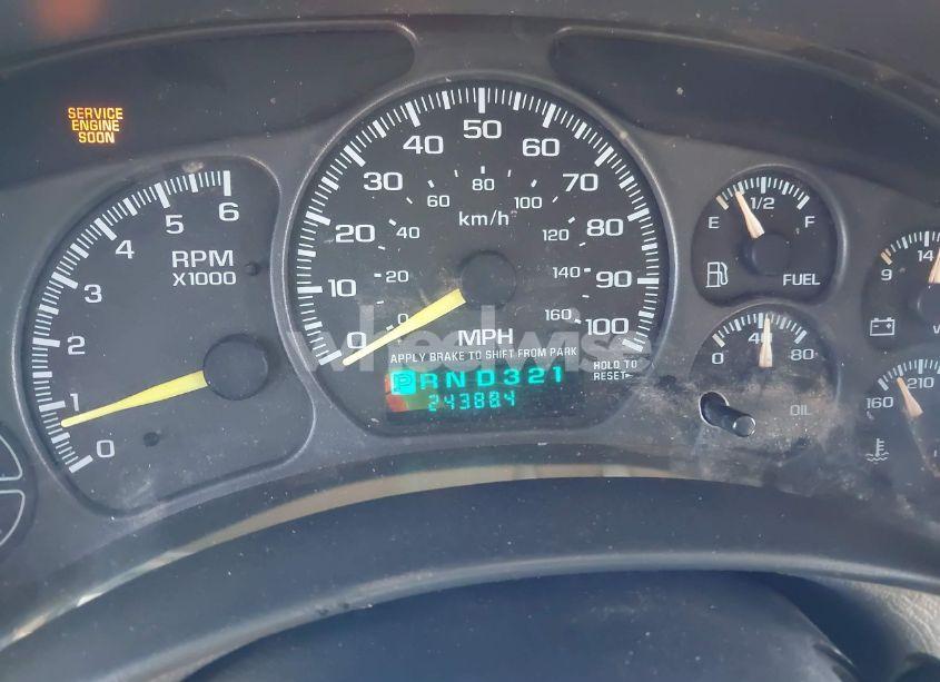 Photo 7 of 2001 Chevrolet Tahoe LS (VIN 1GNEC13T01J206365)