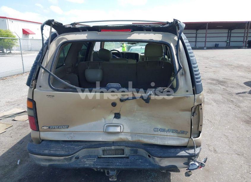 Photo 6 of 2005 Chevrolet Tahoe LT (VIN 1GNEC13T05J164155)