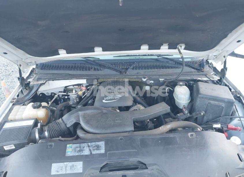 Photo 10 of 2005 Chevrolet Tahoe LT (VIN 1GNEC13T05J219574)