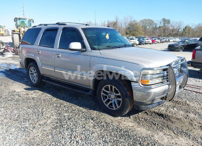 2005 Chevrolet Tahoe LT (VIN 1GNEC13T05R127821) main photo