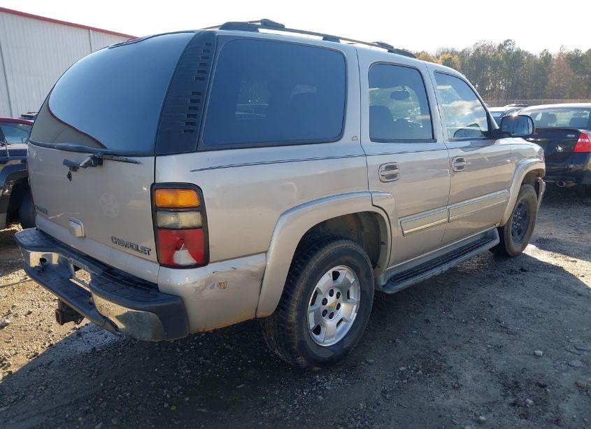 Photo 4 of 2005 Chevrolet Tahoe LT (VIN 1GNEC13T05R145106)