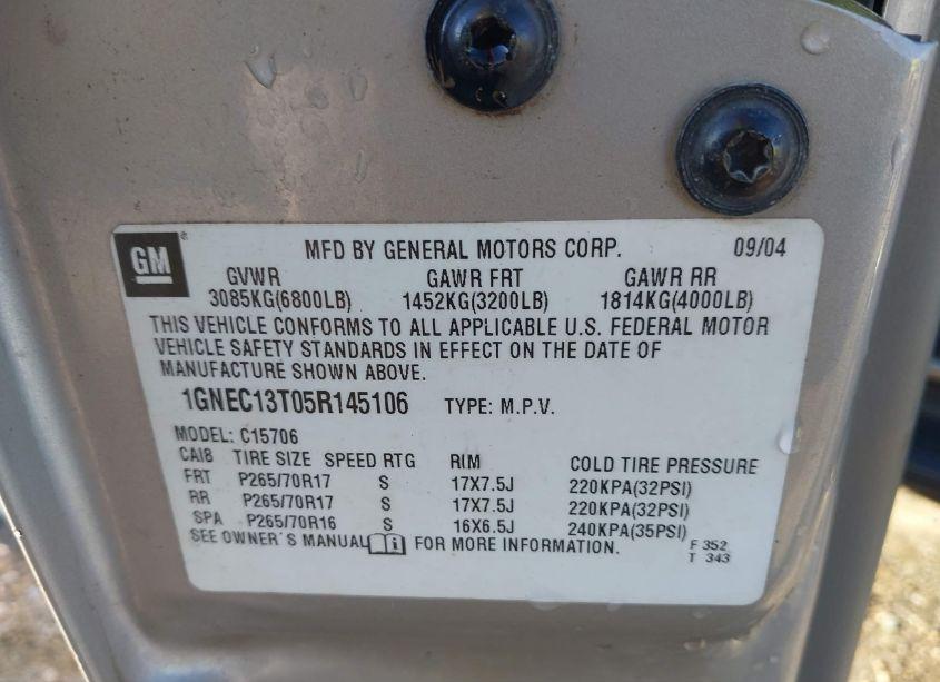 Photo 9 of 2005 Chevrolet Tahoe LT (VIN 1GNEC13T05R145106)