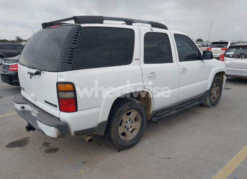 Photo 4 of 2005 Chevrolet Tahoe Z71 (VIN 1GNEC13T05R171592)