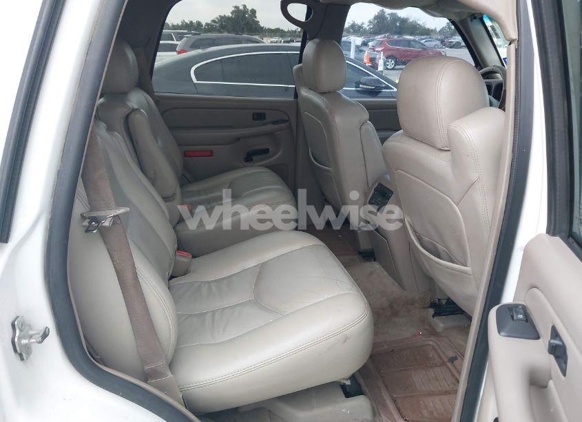 Photo 8 of 2005 Chevrolet Tahoe Z71 (VIN 1GNEC13T05R171592)