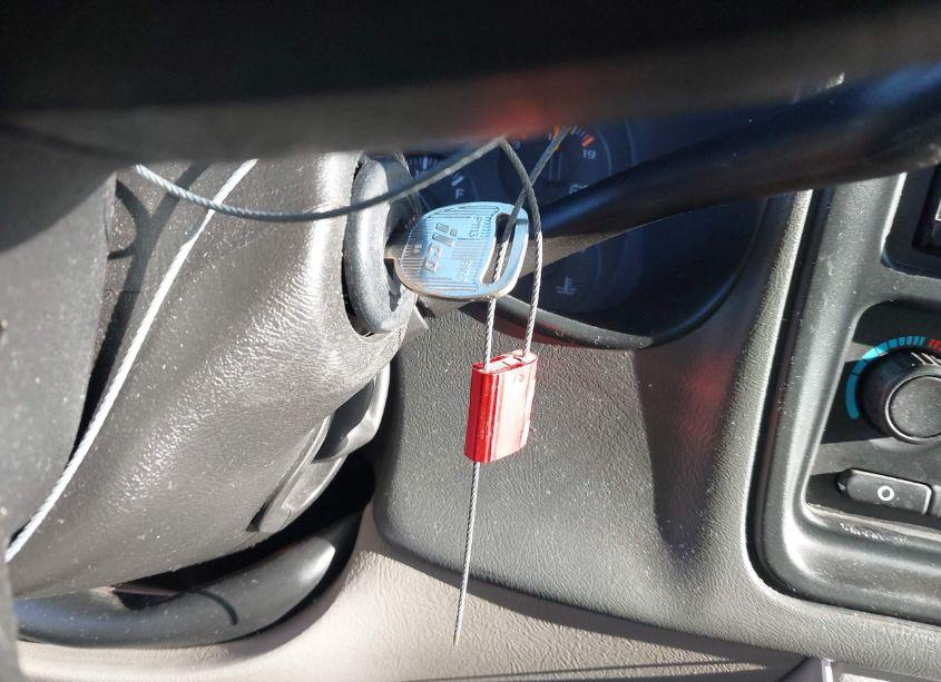 Photo 11 of 2005 Chevrolet Tahoe LT (VIN 1GNEC13T05R205451)