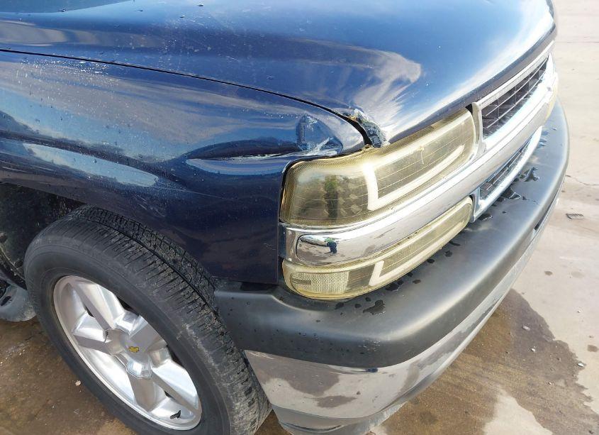 Photo 6 of 2005 Chevrolet Tahoe LT (VIN 1GNEC13T05R205451)