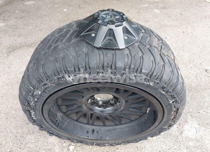 Photo 12 of 2006 Chevrolet Tahoe LS (VIN 1GNEC13T06R114925)