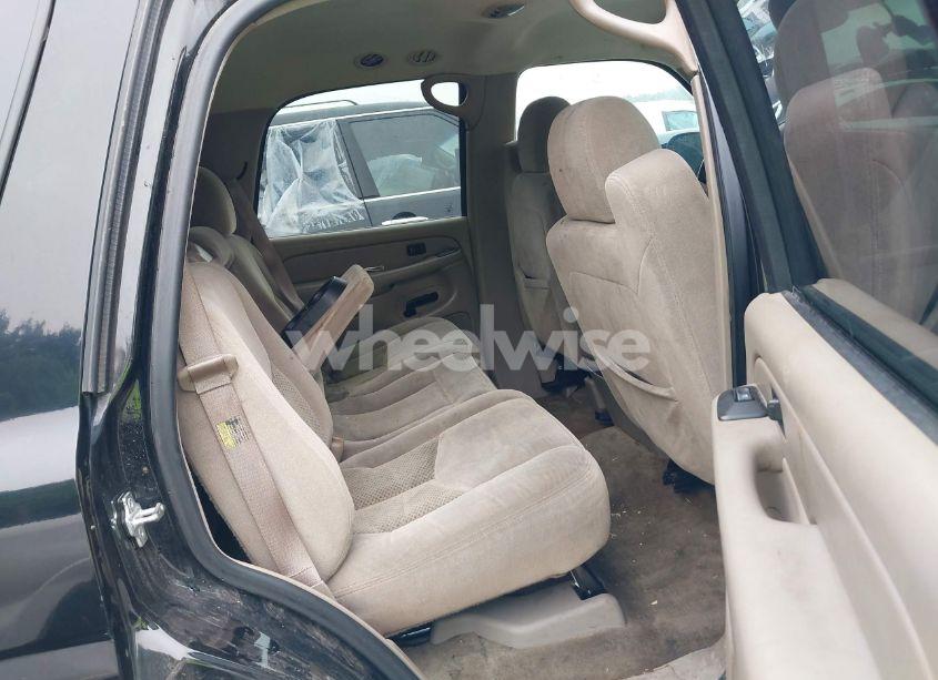 Photo 8 of 2006 Chevrolet Tahoe LS (VIN 1GNEC13T06R114925)