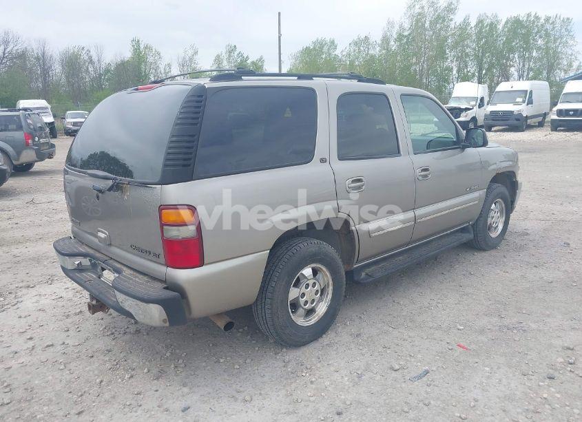 Photo 4 of 2001 Chevrolet Tahoe LT (VIN 1GNEC13T11J107893)