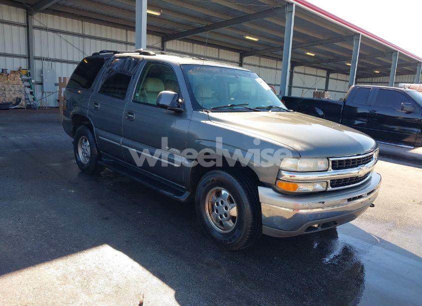 2001 Chevrolet Tahoe LT (VIN 1GNEC13T11J119588) main photo