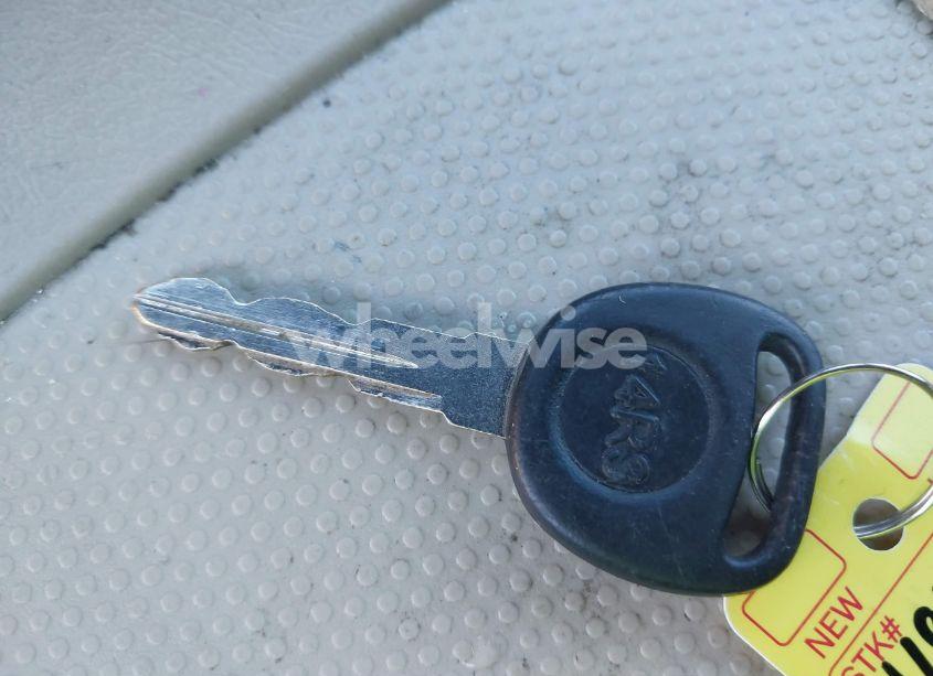 Photo 11 of 2001 Chevrolet Tahoe LT (VIN 1GNEC13T11J119588)