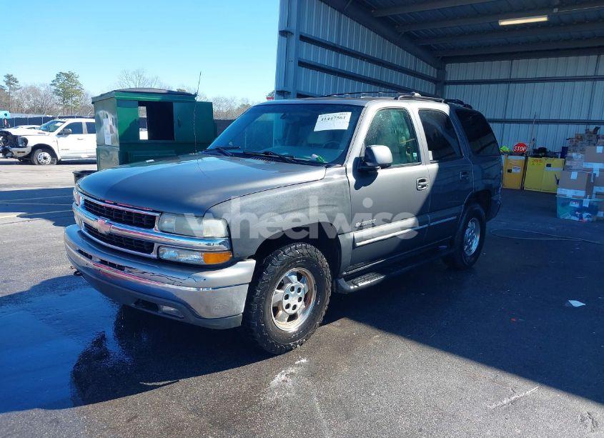 Photo 2 of 2001 Chevrolet Tahoe LT (VIN 1GNEC13T11J119588)