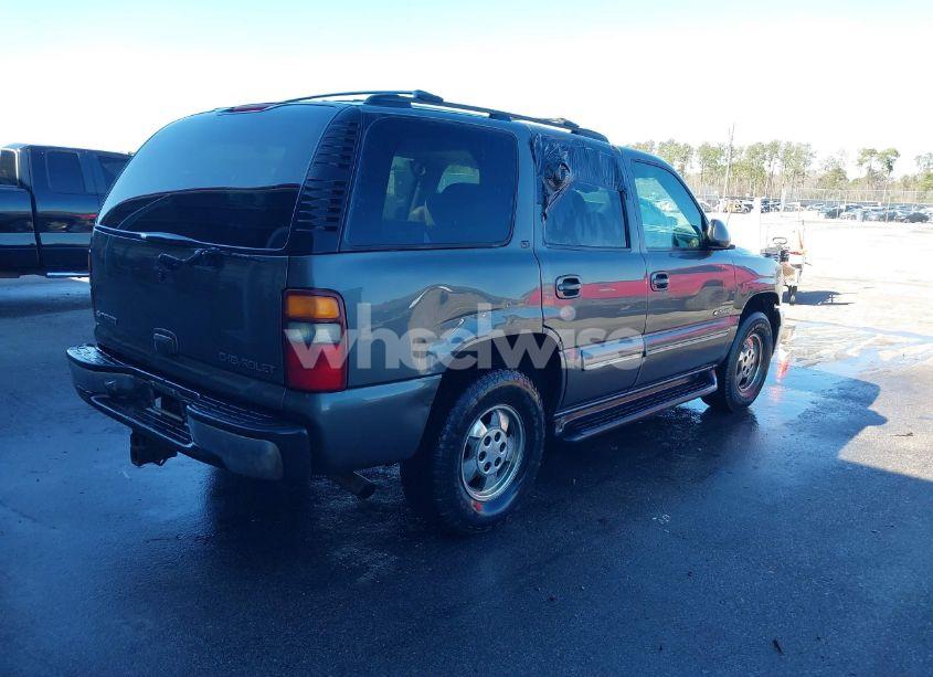 Photo 4 of 2001 Chevrolet Tahoe LT (VIN 1GNEC13T11J119588)