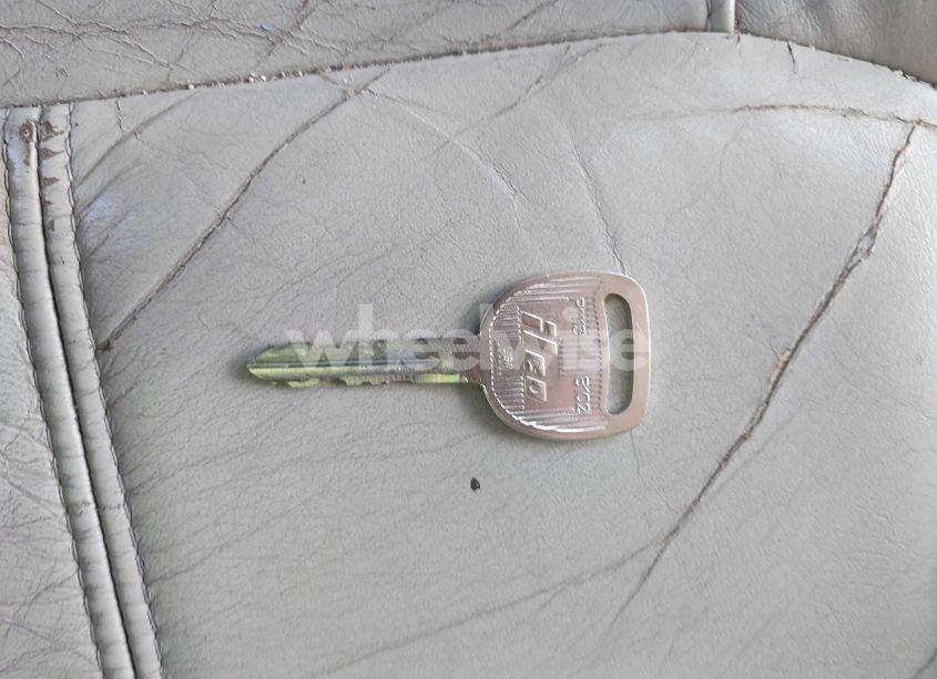 Photo 11 of 2001 Chevrolet Tahoe LT (VIN 1GNEC13T11J205662)