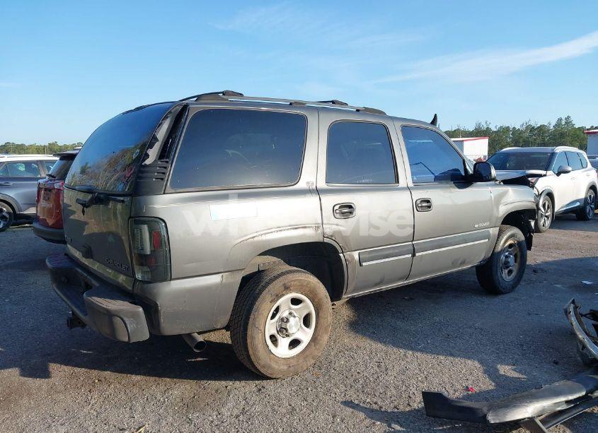 Photo 4 of 2001 Chevrolet Tahoe LS (VIN 1GNEC13T11R182692)