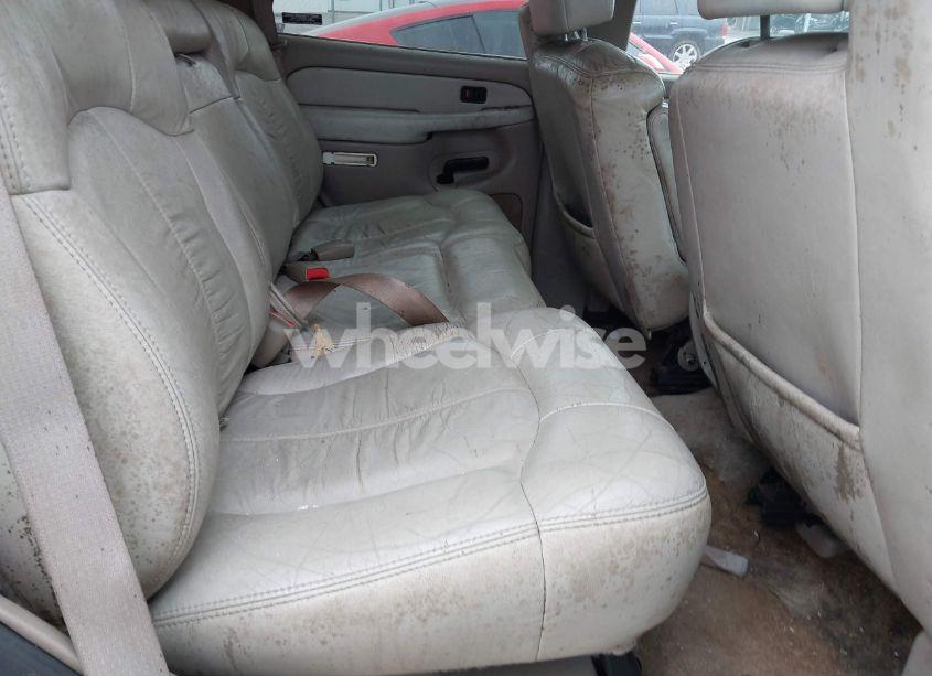 Photo 8 of 2001 Chevrolet Tahoe LT (VIN 1GNEC13T11R208644)