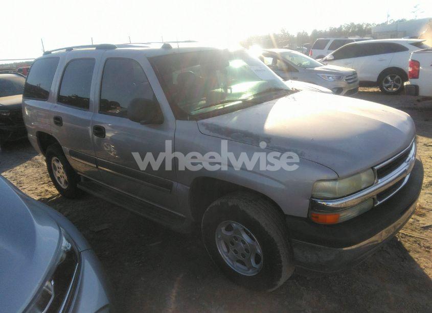 2005 Chevrolet Tahoe LS (VIN 1GNEC13T15J157358) main photo
