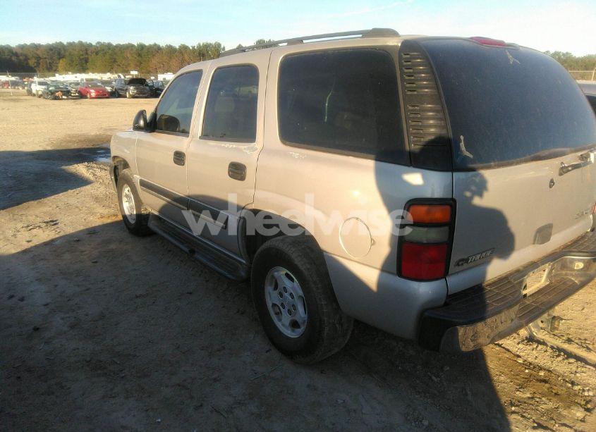 Photo 3 of 2005 Chevrolet Tahoe LS (VIN 1GNEC13T15J157358)