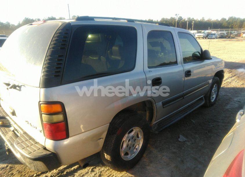 Photo 4 of 2005 Chevrolet Tahoe LS (VIN 1GNEC13T15J157358)