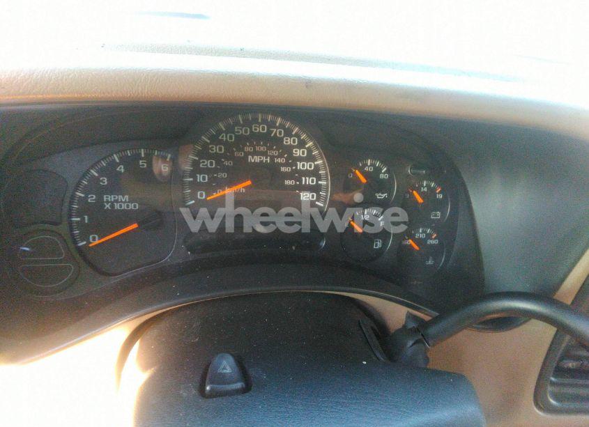 Photo 7 of 2005 Chevrolet Tahoe LS (VIN 1GNEC13T15J157358)