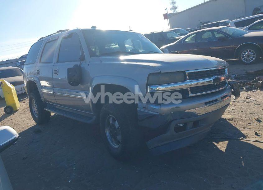 2005 Chevrolet Tahoe LT (VIN 1GNEC13T15R218984) main photo