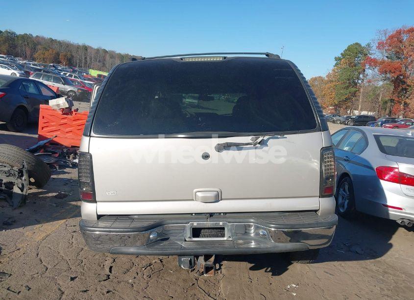 Photo 16 of 2005 Chevrolet Tahoe LT (VIN 1GNEC13T15R218984)