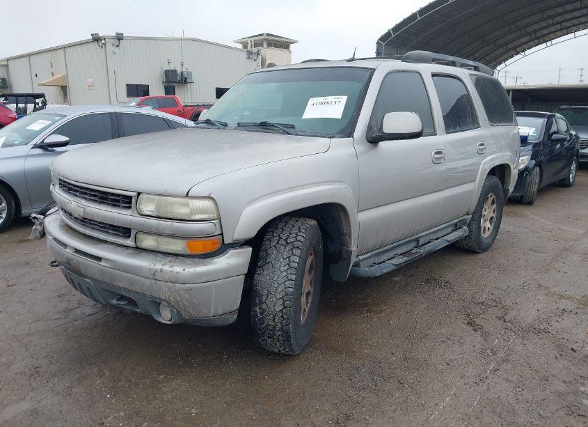 Photo 2 of 2005 Chevrolet Tahoe Z71 (VIN 1GNEC13T15R245733)