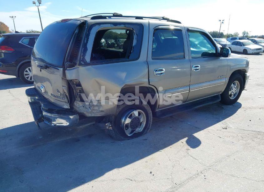 Photo 4 of 2001 Chevrolet Tahoe LT (VIN 1GNEC13T21J303213)