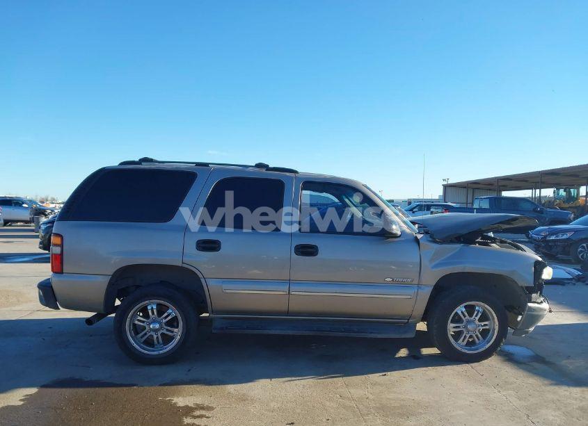 Photo 14 of 2003 Chevrolet Tahoe LS (VIN 1GNEC13T23J336750)